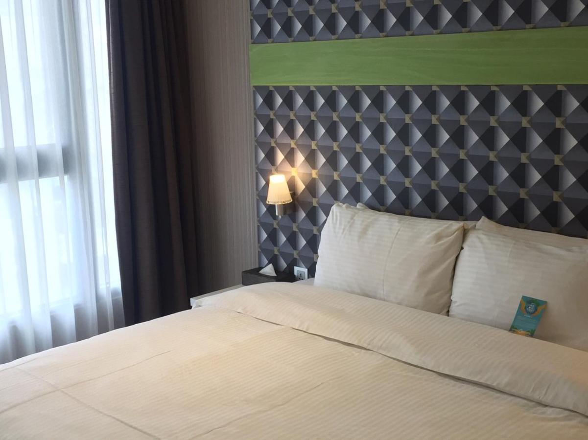 Fengjia Hotel Bell Taichung Exterior photo